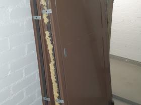 Uudet Sapa kylmäkatkaistut alumiiniset lämpö-ovet 