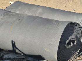 Valu-/routamattoa n. 200 m2 x 100 mm