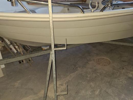 Turvakaidetolppa putoamisesteeksi 14 kpl.