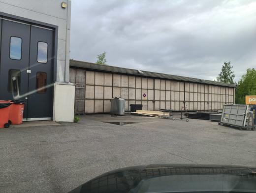 Halli ulkoapäin